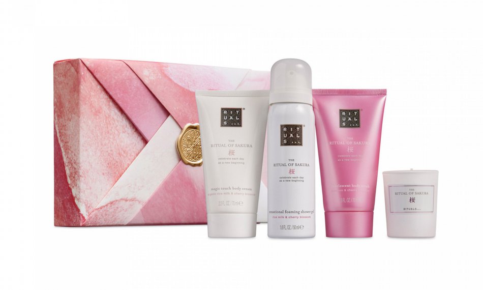 The Ritual of Sakura Small Gift Set 2023/2024